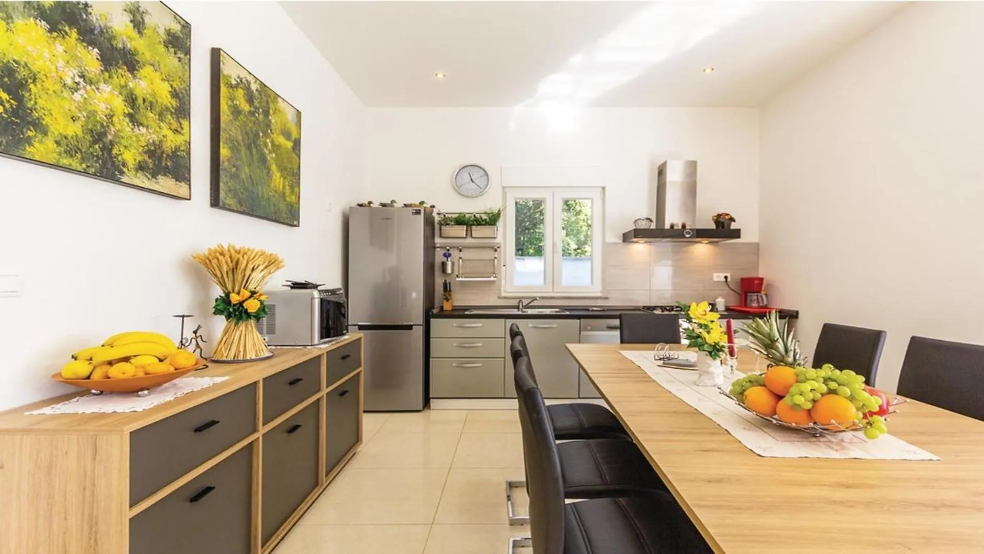 Villamorningview Liznjan Villa